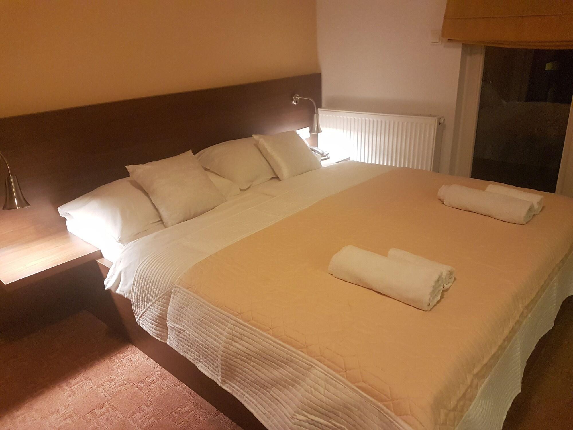 Ahar Hotel Ilidža Екстериор снимка