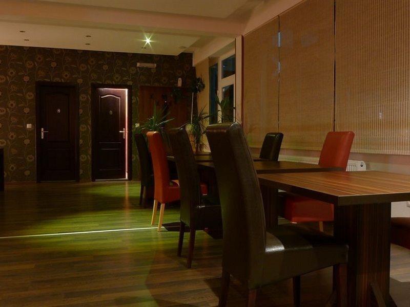 Ahar Hotel Ilidža Екстериор снимка