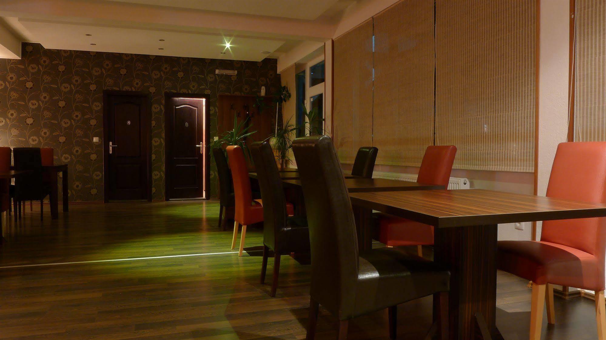 Ahar Hotel Ilidža Екстериор снимка